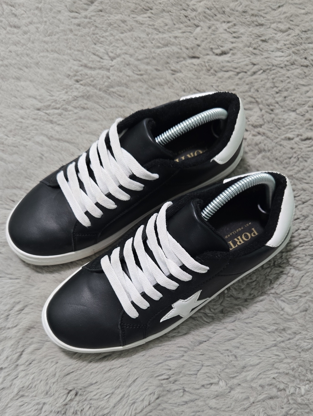 Portland by Portland boot company black lace up star sneakers size 7